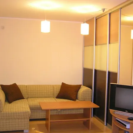 Apartament Z Ogrodkiem *